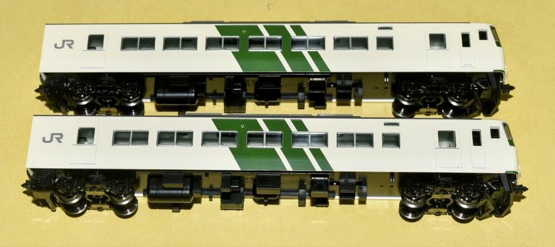 185系 （はまかいじ 踊り子色)セットより クハ185-200 300 Nゲージ